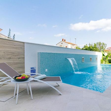 Villa Elena: Seaside Luxury with Whirlpool and Brijuni Islands View Fazana Exterior photo